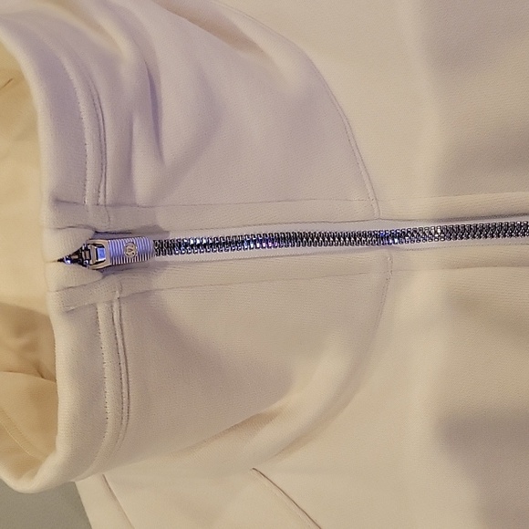 Lululemon Scuba Jacket - Picture 2 of 10